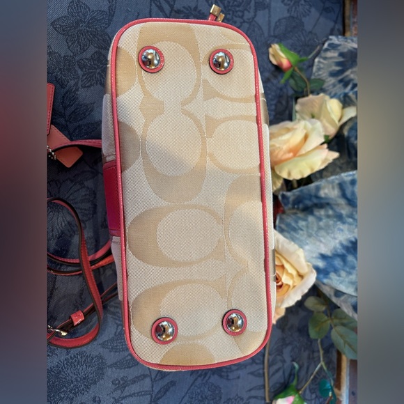 Coach Signature Strip Mini Carryall New Without Tags Beautiful 7”H 10”L … - Picture 10 of 14